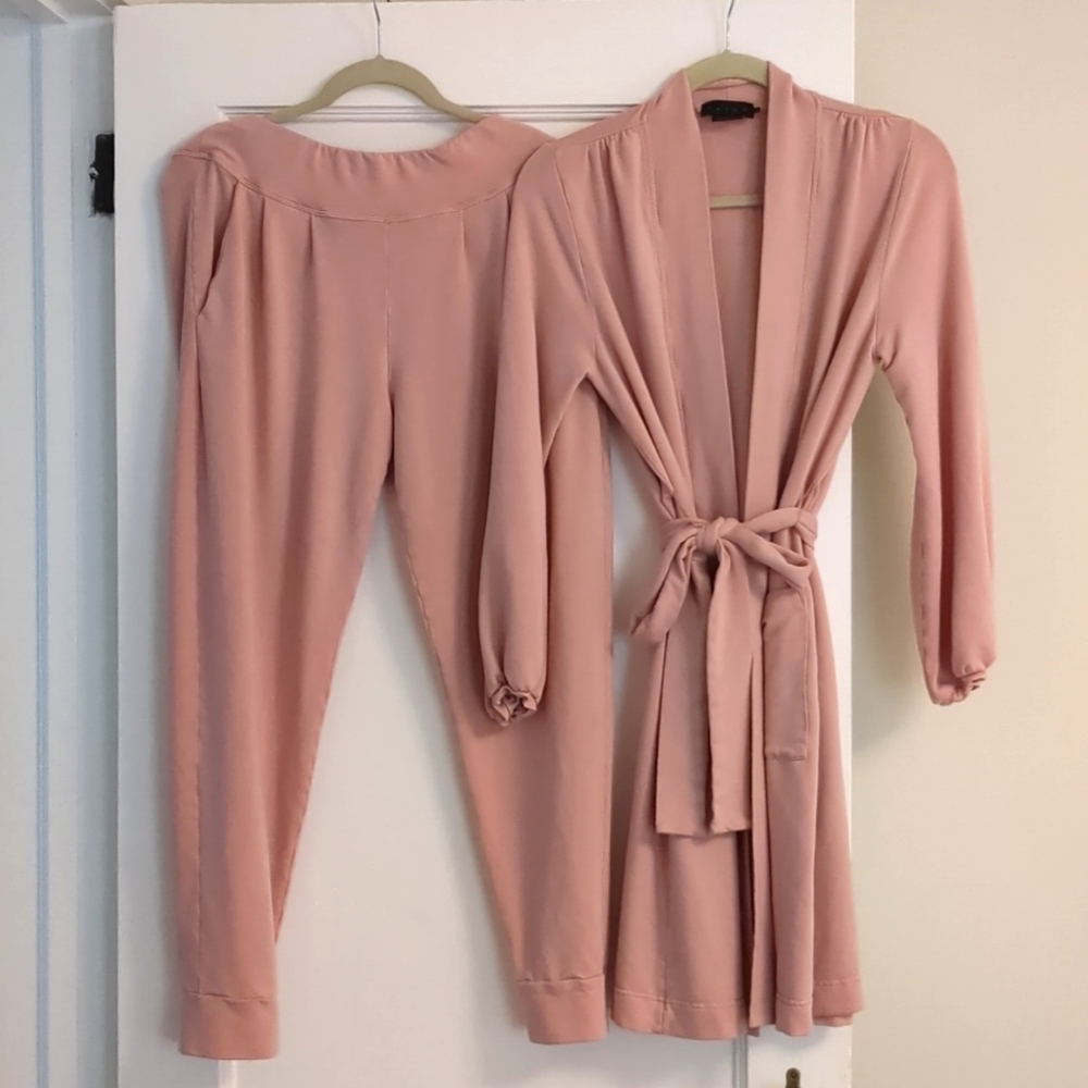 Hatch Dusty Blush Tie-Waist Robe & Lounge Pants Set